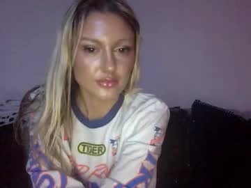 Pinksn0wle0pard December 16, 2025 Chaturbate stream image