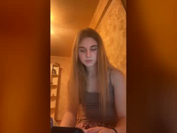 Lovelysilk_63 December 16, 2025 Chaturbate stream image