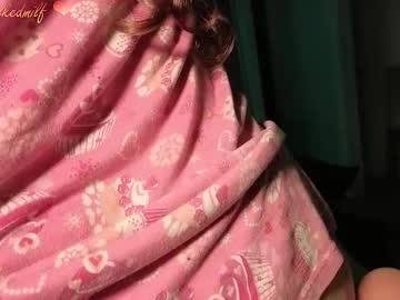 Milkedmilf December 17, 2025 Chaturbate stream image