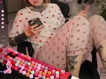 _Viv1an_ December 17, 2025 Chaturbate stream image