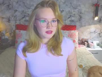 Aurora_Golden December 19, 2025 Chaturbate stream image