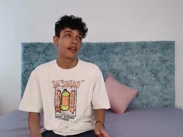 Maxfrost_1 December 19, 2025 Chaturbate stream image