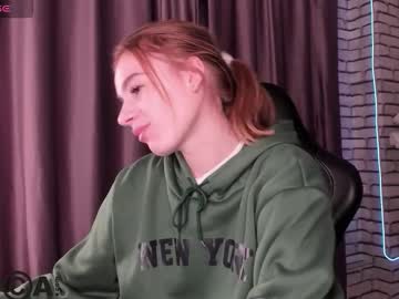 Miche1e_Ross December 21, 2025 Chaturbate stream image