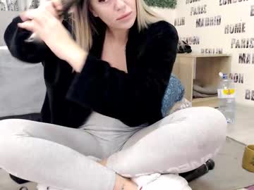 Sweetdaiana23 December 21, 2025 Chaturbate stream image