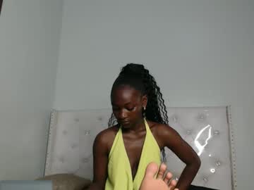 Africanpetitequeen December 22, 2025 Chaturbate stream image