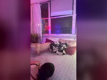 Henney1992 December 27, 2025 Chaturbate stream image
