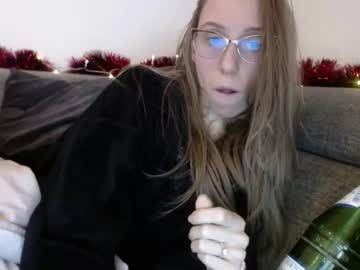 Barelylegalblondy December 29, 2025 Chaturbate stream image