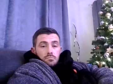 Simomoliver December 31, 2025 Chaturbate stream image