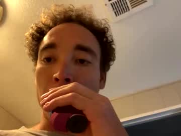 Pufftropica December 31, 2025 Chaturbate stream image