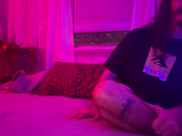 Henney1992 January 02, 2026 Chaturbate stream image