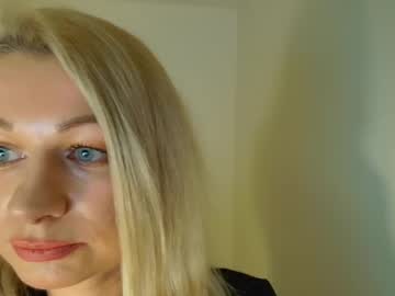 Avaluxe_ January 02, 2026 Chaturbate stream image