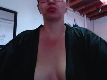 Isisduzan January 02, 2026 Chaturbate stream image