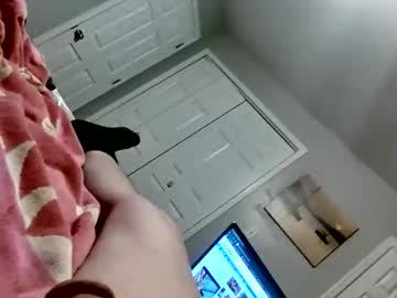 Mikehunt6922 January 03, 2026 Chaturbate stream image