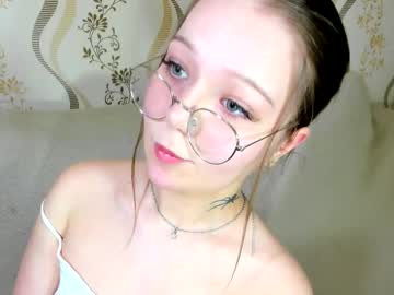 Melmooon January 03, 2026 Chaturbate stream image