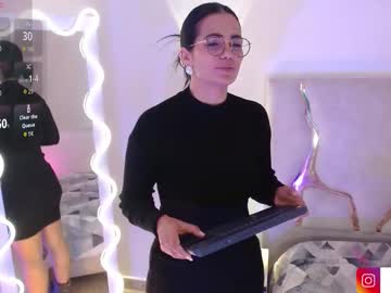 Rosalind_Tay January 04, 2026 Chaturbate stream image