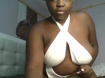Goldencurves_Bunny January 05, 2026 Chaturbate stream image