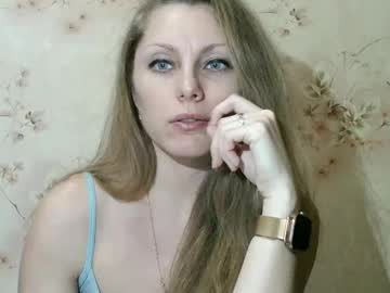 Roxyfox18x01 January 05, 2026 Chaturbate stream image