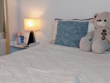 Violet_Sweett1 January 05, 2026 Chaturbate stream image