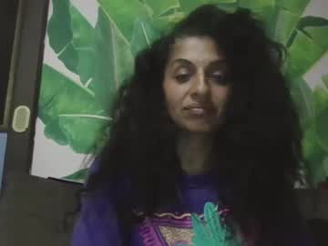 Randomgirlonsofa January 07, 2026 Chaturbate stream image