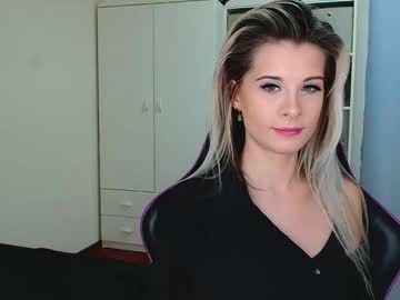 Kristineamore stream photo from January 07, 2026