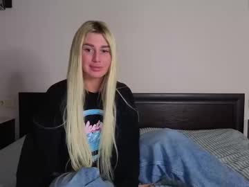 Whiteflower_X0 January 13, 2026 Chaturbate stream image
