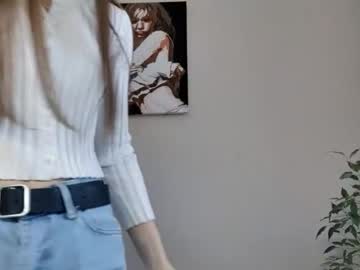 Halleywiedmaier February 01, 2026 Chaturbate stream image