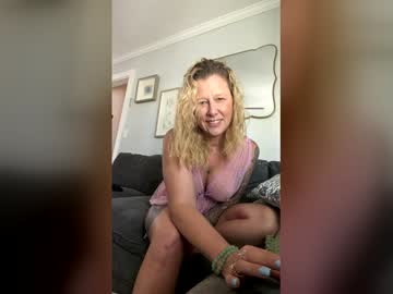 Carebear5719 February 01, 2026 Chaturbate stream image