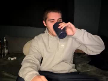 Slutsandblunts February 02, 2026 Chaturbate stream image