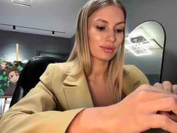 Raeannschemmer February 02, 2026 Chaturbate stream image