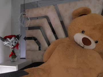 Auroraflowers February 02, 2026 Chaturbate stream image