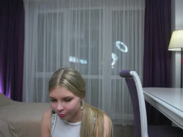 Colettaelsensohn February 04, 2026 Chaturbate stream image
