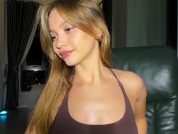 Honeybae3 February 04, 2026 Chaturbate stream image