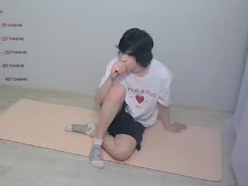 Leonkissboy February 04, 2026 Chaturbate stream image