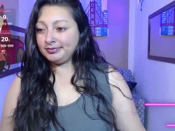 Yennzi_Lorr February 04, 2026 Chaturbate stream image