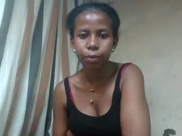 Valerinezah February 04, 2026 Chaturbate stream image