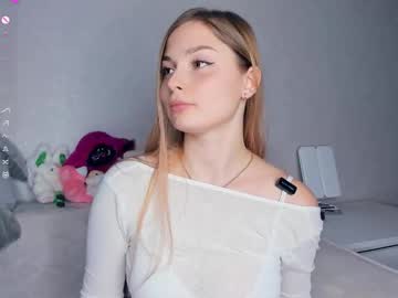 Hidden_Charm February 04, 2026 Chaturbate stream image