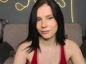 Mellhyees February 04, 2026 Chaturbate stream image