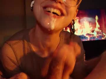 Strawberrywithcream18 February 05, 2026 Chaturbate stream image