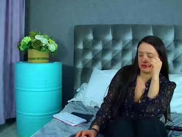 Elinabellucci February 07, 2026 Chaturbate stream image