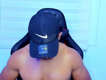 Tom_Kingfit February 08, 2026 Chaturbate stream image