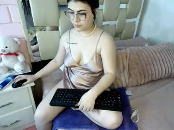 Alexxa_12 February 09, 2026 Chaturbate stream image