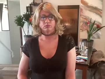 Yvonnebdeveraux February 10, 2026 Chaturbate stream image