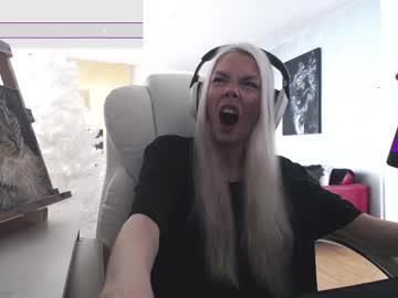 Tinykylie February 12, 2026 Chaturbate stream image