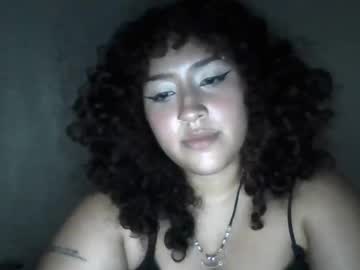 Bluevelvett__ February 14, 2026 Chaturbate stream image