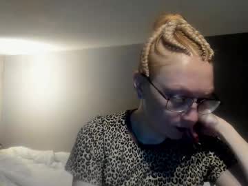 Lucky_Licky20 February 15, 2026 Chaturbate stream image