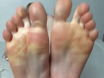 Snowwgirll February 16, 2026 Chaturbate stream image