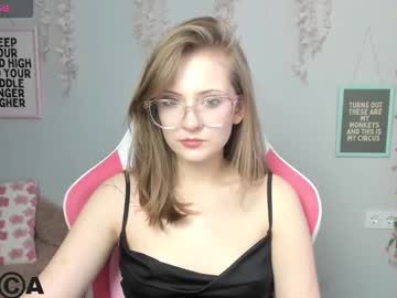 Mariellmoon February 16, 2026 Chaturbate stream image