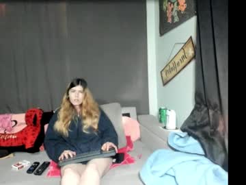 Roxihazeleyes February 16, 2026 Chaturbate stream image