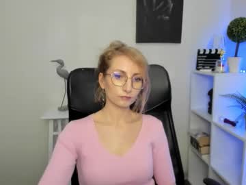 Cinderellamoon February 17, 2026 Chaturbate stream image