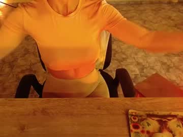 Luxurydivine February 17, 2026 Chaturbate stream image